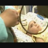 双子の頭が結合したまま生まれてきた結合双生児の女の子Manar Magedの物語